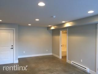 Building Photo - Studio, 1 bath Apartment - 8 1/2 East Beall