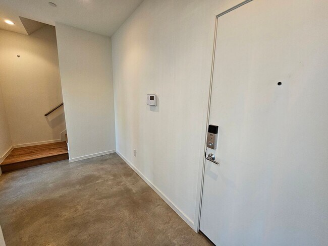 Foto del edificio - Minutes from Downtown, Uptown, Henderson, ...