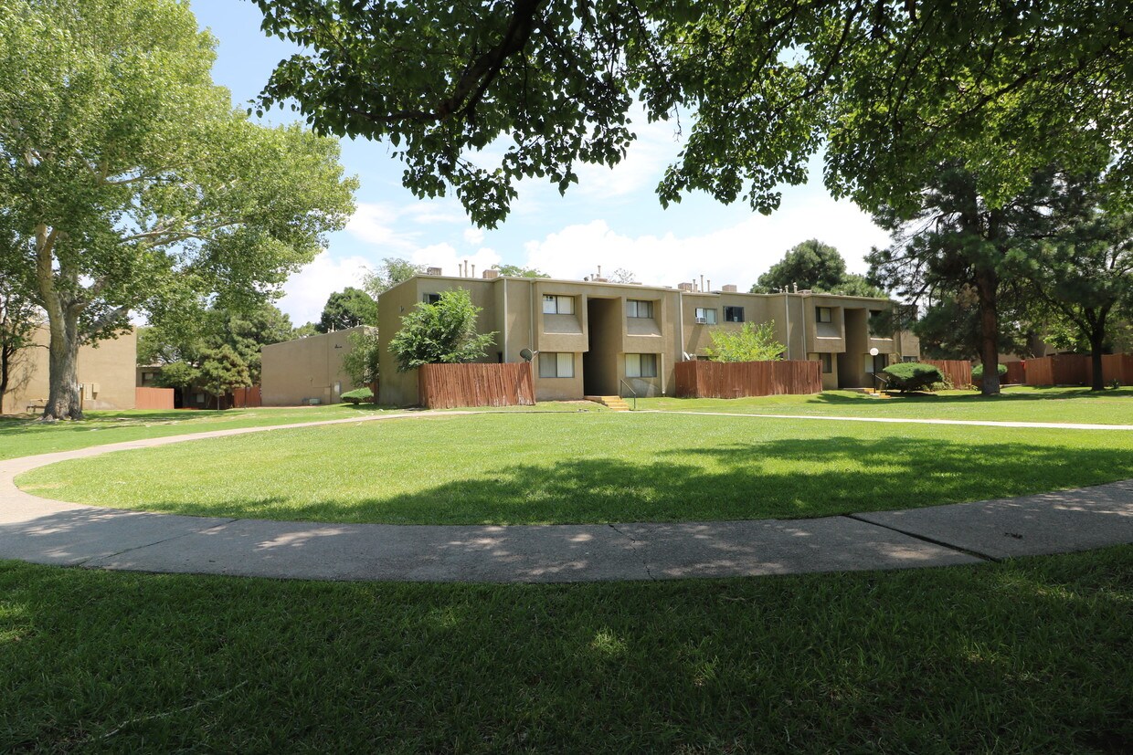 Sun Plaza Apartments Albuquerque, NM