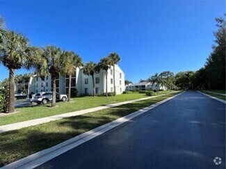 Building Photo - 3606 Alder Dr