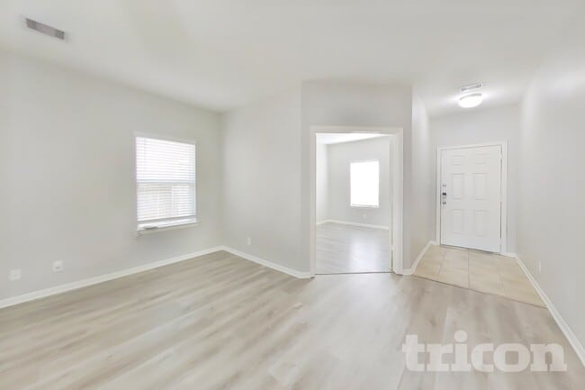 Building Photo - 6103 Coleus St