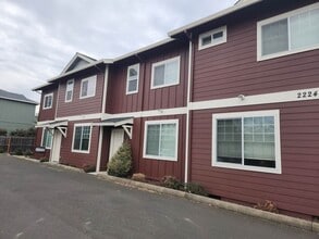 Building Photo - 2224 Crater Lake Ave
