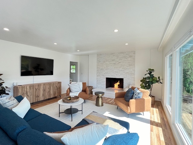 Building Photo - 420 Tamarac Drive