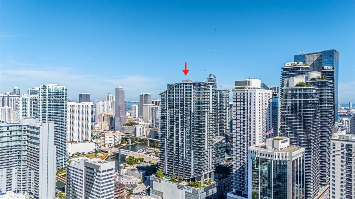 Foto del edificio - 88 SW 7th St