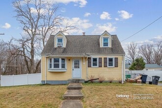 Building Photo - 14615 Crescent Dr