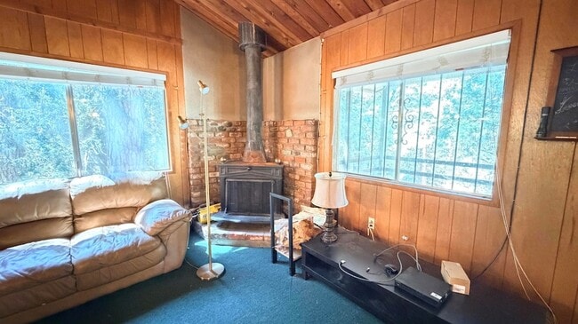Building Photo - 52111 Acorn Ln