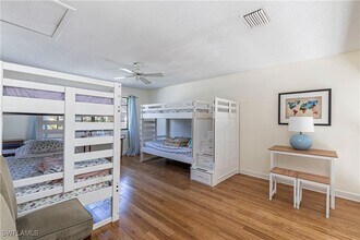 Building Photo - 870 Meadowland Dr
