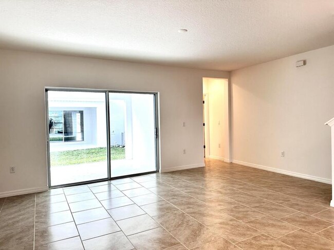 Foto del edificio - 1346 Blazing Star Ln