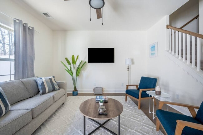 Foto del edificio - 3319 Old Hickory Blvd