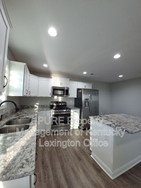 Building Photo - 521 Sapphire Dr