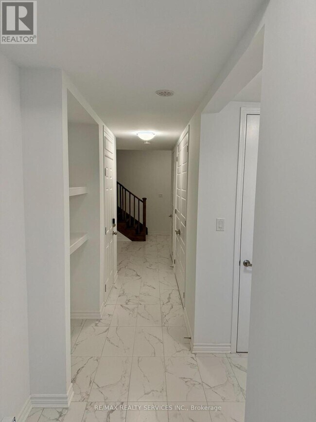 Building Photo - 26 Ennerdale St