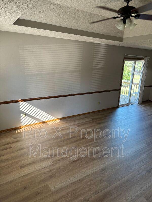 Foto del edificio - 3724 Farm Rd