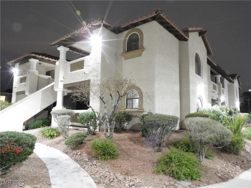 Foto principal - 1403 Santa Margarita St