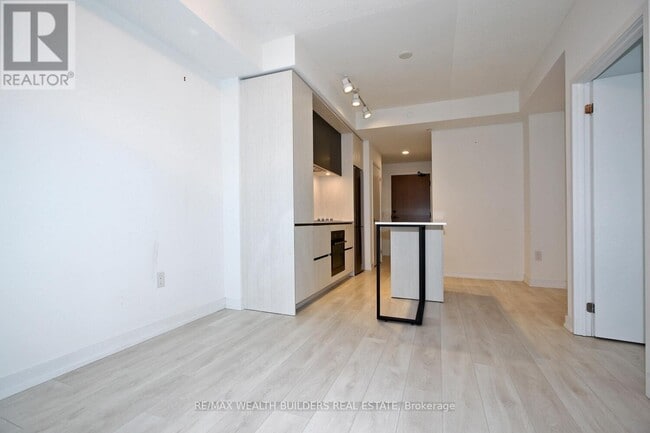 Building Photo - 34-7034 Tubman Ave