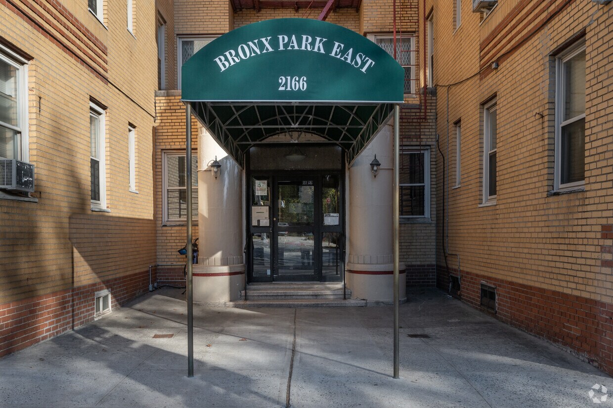 Entrance - 2166 Bronx Park E