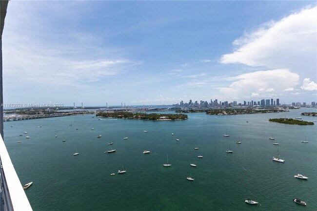 Foto del edificio - 1330 West Ave