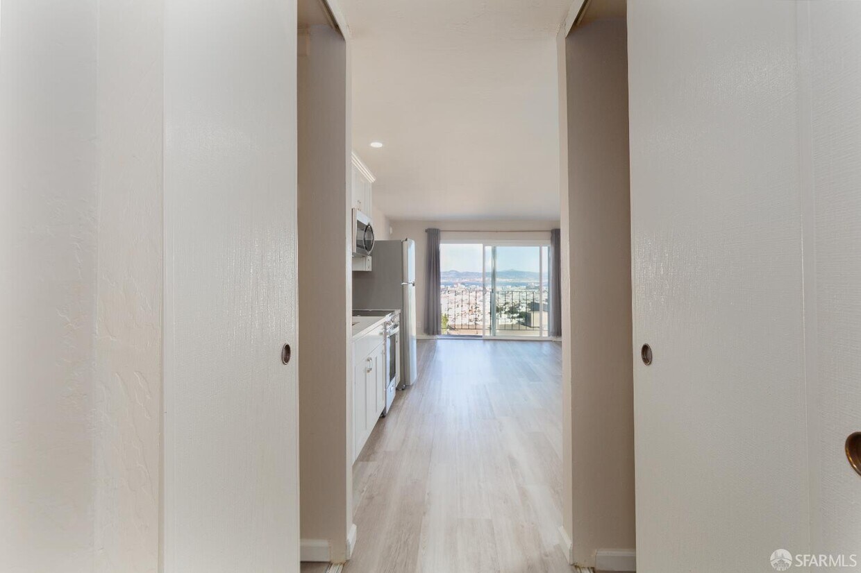 Foto principal - 646 Corbett Ave