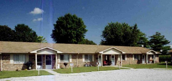 Building Photo - 1102 N Benjamin St