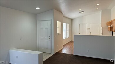 Building Photo - 9512 Chanticleer Ct