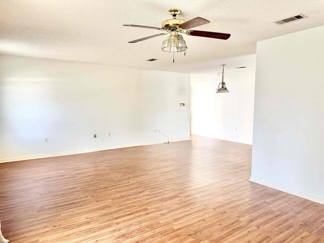 Building Photo - 11151 Stanley Aubin Pl