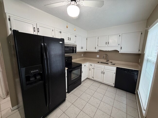 Building Photo - 103 Wenwood Cir