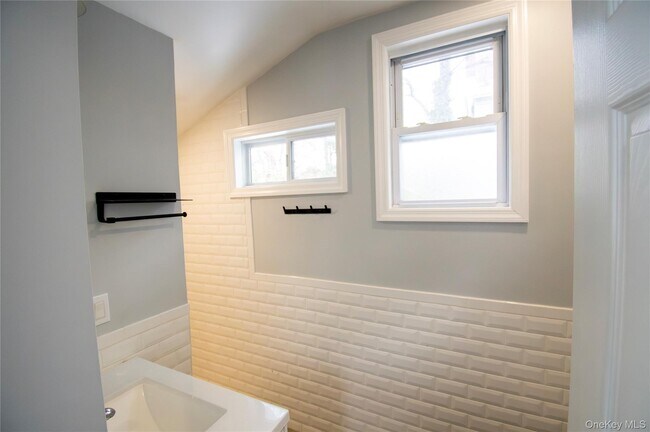 Foto del edificio - 25 Hillside Ave