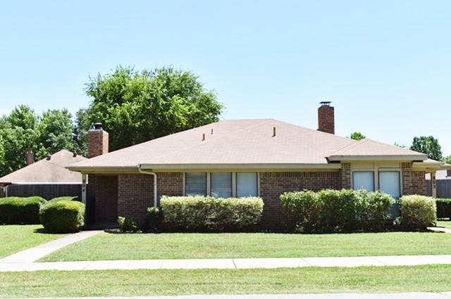 Building Photo - 804 Wildwood Ln