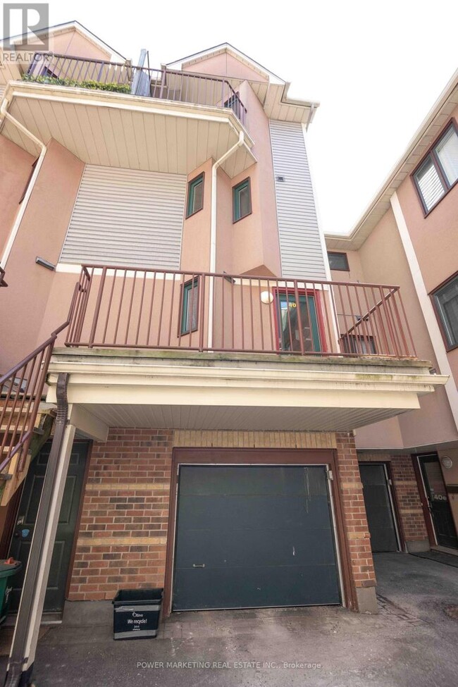 Building Photo - 40 MacLaren St