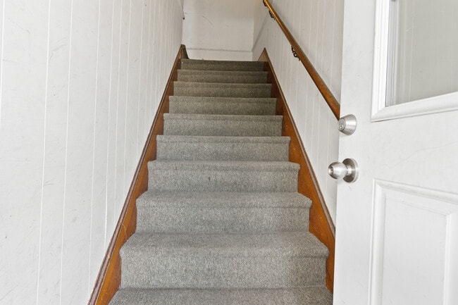 Building Photo - 30 Cutts Ave