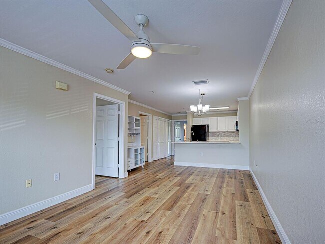 Building Photo - 5501 Rosehill Rd
