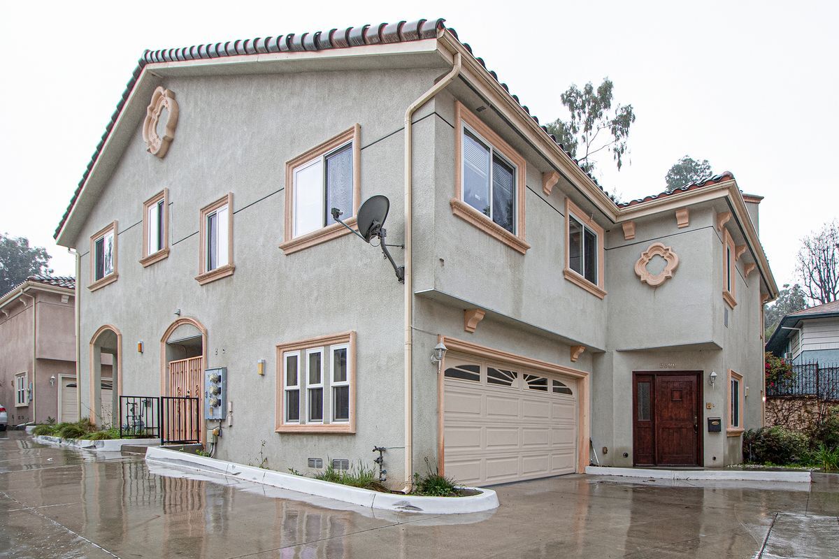 Foto principal - 3689 S La Cienega Blvd