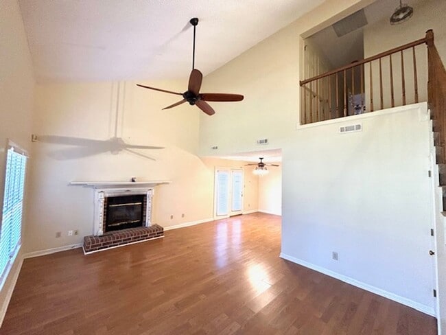 Building Photo - Beautiful Home for Rent in the Heart of Madison - MOVE IN SPECIAL