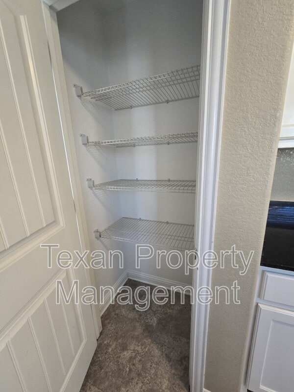 Building Photo - 3007 Weave Ct