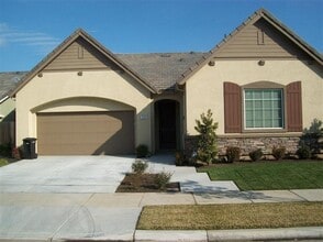 Building Photo - 339 Applegate Dr