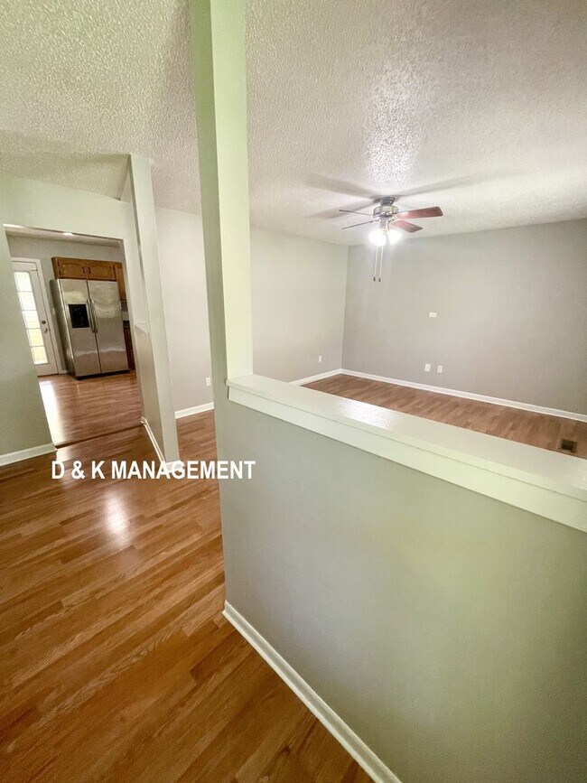 Foto del edificio - 3 Bedroom 2 Bath in Lenoir City