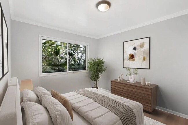 Building Photo - 6364 Thomas Ave