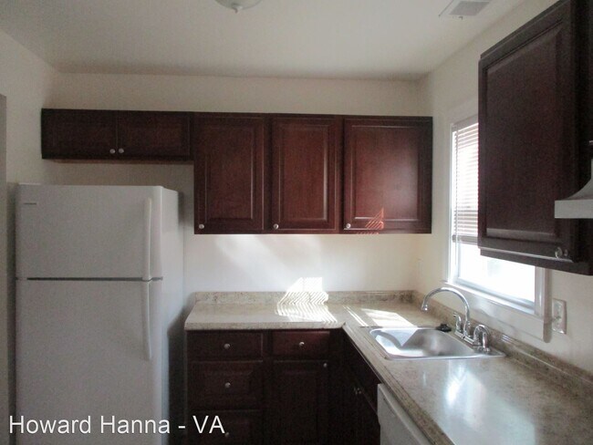 Foto del edificio - 2 br, 1.5 bath House - 869 Cambridge Drive