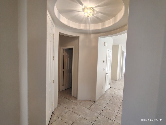 Foto del edificio - 5820 Addy Ln
