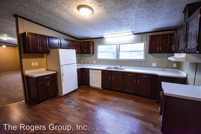 Building Photo - 3 br, 2 bath House - 260 Red Maple Ln
