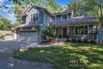 Building Photo - 3042 Wycliff Dr SE
