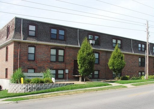 Primary Photo - 1741 W 19th St