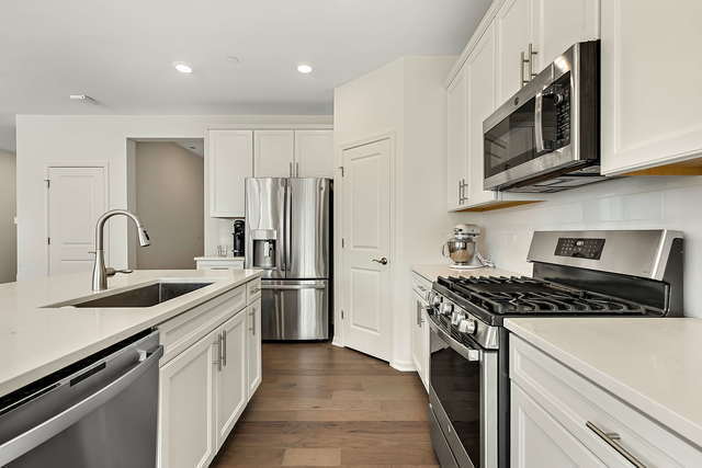 Foto del edificio - 2824 Kessler Dr