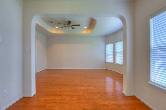 Building Photo - 4711 Bellows View Dr