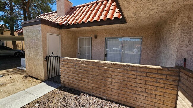 Building Photo - 2771 Eldora Cir