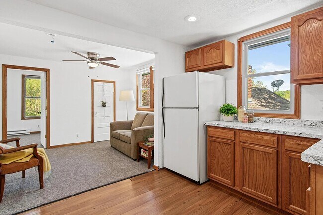 Foto del edificio - 3236 N James Ave