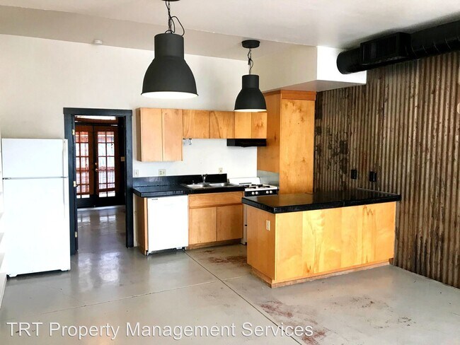 Foto del edificio - 711-715 E 9th St