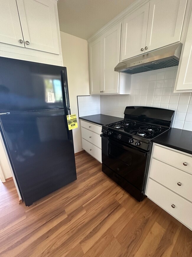 New Kitchen - 2670 Montclair St