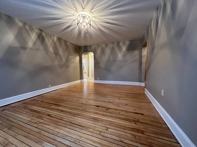 Foto del edificio - 2405 E Locust St