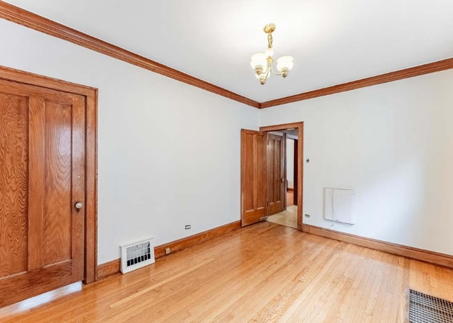 Photo - 1302 S 56th Ct House