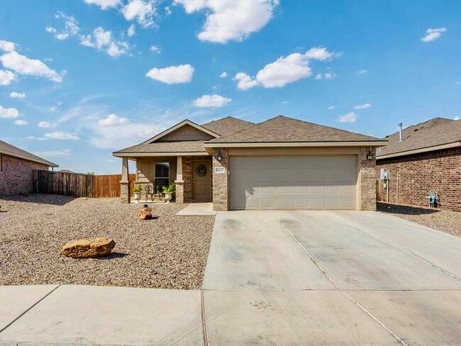 Building Photo - 1605 Revolution Dr